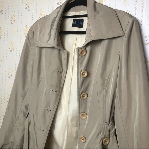 Lifestyle Women’s Nude / Tan Colour Coat Size 12 Perfect Condition - Picture 2 of 5